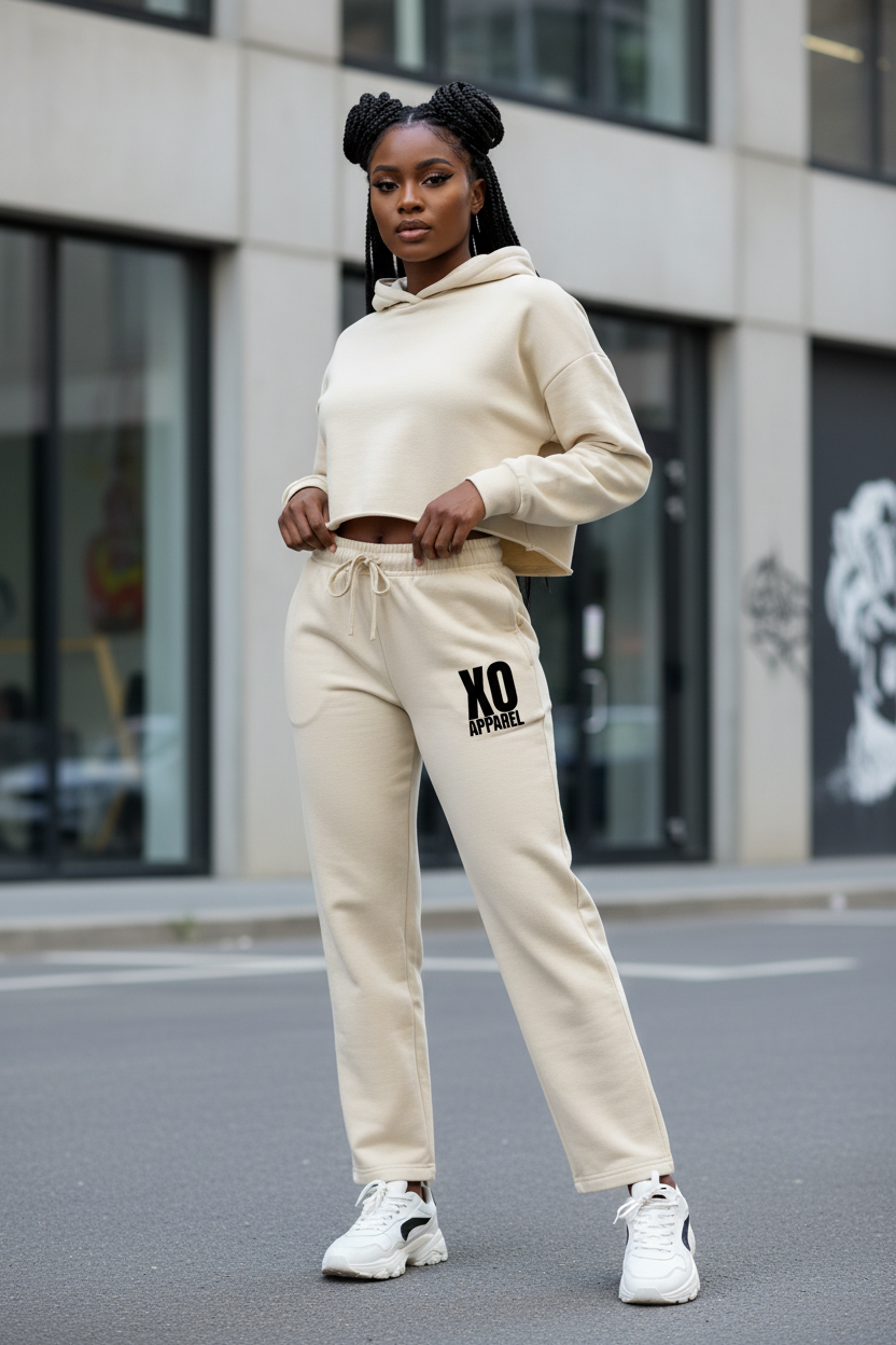 Straight-Leg Sweatpants Lifestyle Shot